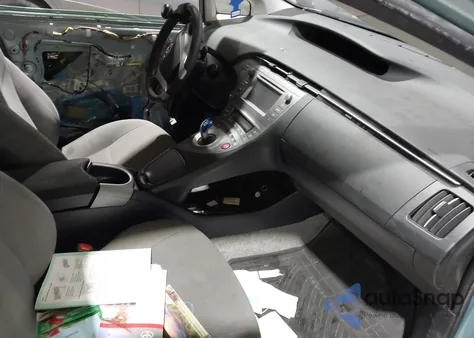 2015 Toyota Prius Two from USA, damaged, VIN JTDKN3DU7F1928075